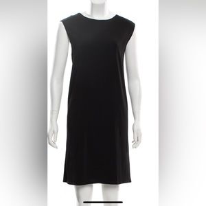 Helmut Lang designer crew mini dress. Shift dress with v-neck in the back.